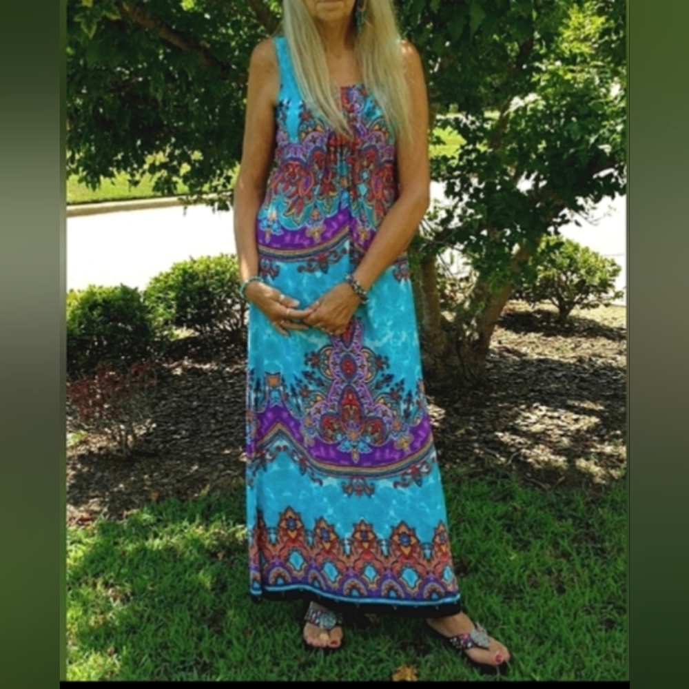 MAXI DRESS LADIES SIZE 8 Summer Fancy Sleeveless Polyester/Spandex Easy Care